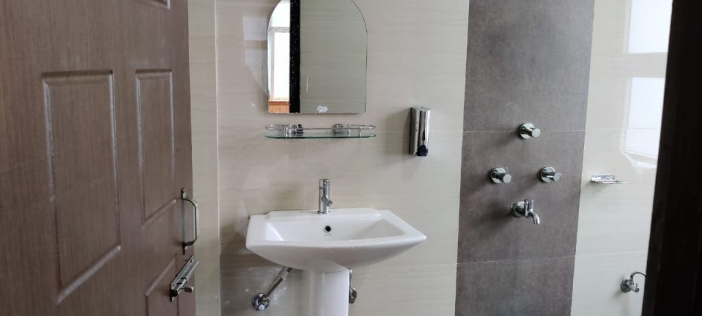 WhatsApp Image 2025-07-30 at 12.05.09 PM (9)