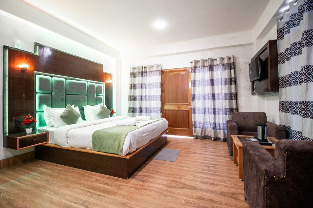 WhatsApp Image 2025-09-01 at 9.10.14 PM (1)