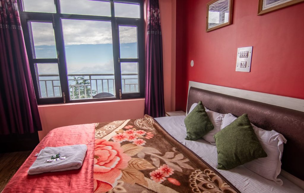 WhatsApp Image 2025-09-01 at 9.12.08 PM (1)