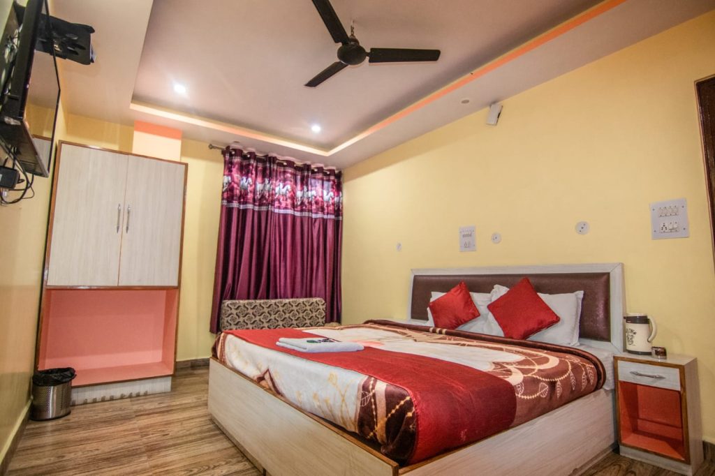 WhatsApp Image 2025-09-01 at 9.12.12 PM (1)