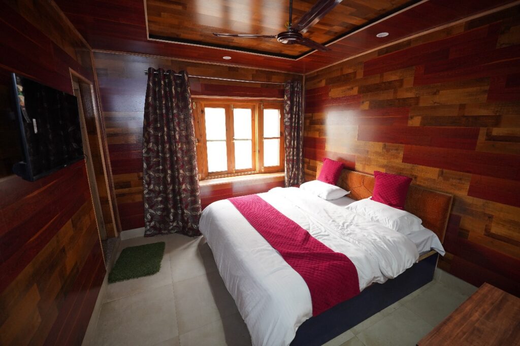 WhatsApp Image 2025-09-11 at 9.16.33 PM