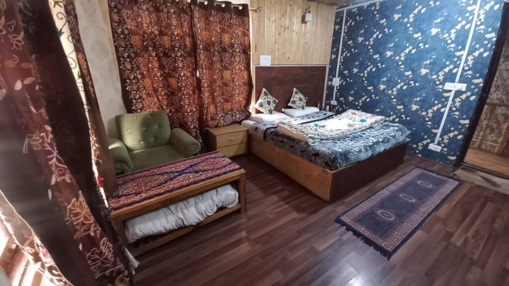 WhatsApp Image 2025-09-11 at 9.18.05 PM