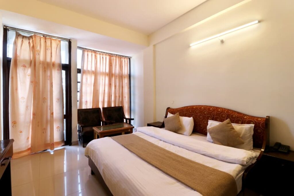 WhatsApp Image 2025-09-18 at 12.22.22 PM