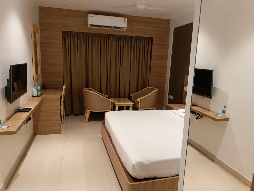 WhatsApp Image 2025-10-08 at 10.39.44 AM