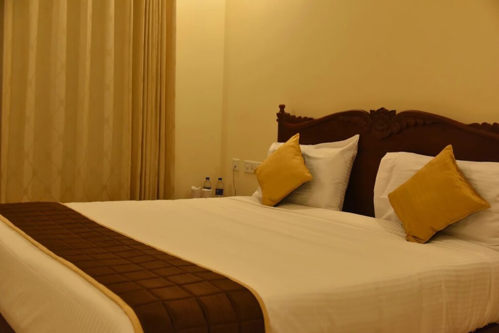 WhatsApp Image 2025-10-08 at 10.43.06 AM (2)