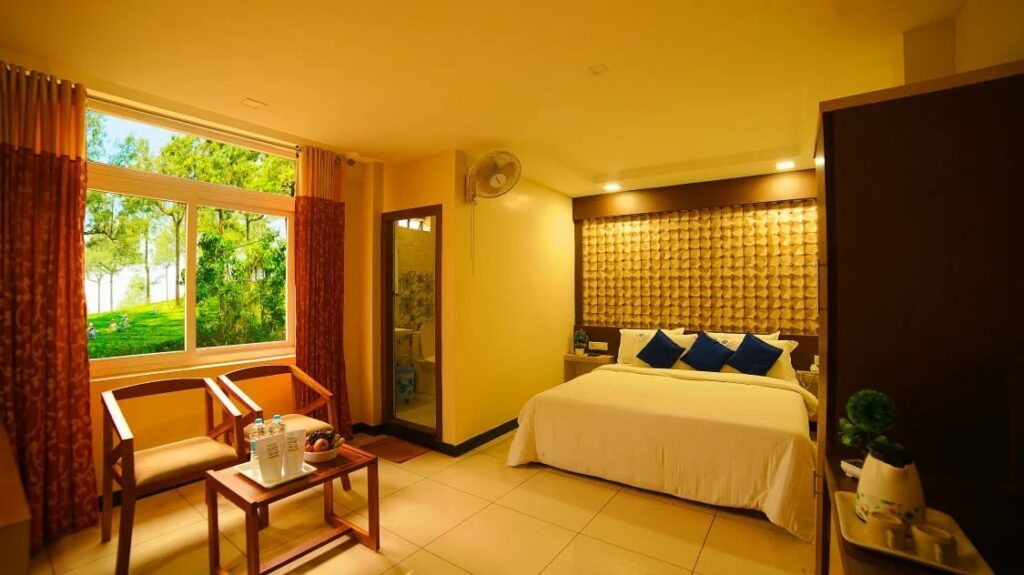 WhatsApp Image 2025-10-08 at 10.40.51 AM (1)