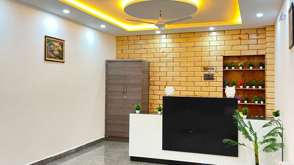 WhatsApp Image 2025-11-10 at 1.05.37 PM (2)